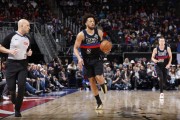 保住联盟第一！活塞加时险胜无哈登骑士 杜伦33+16三人6犯